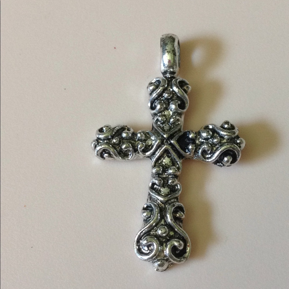 Cross Pendent - image 3